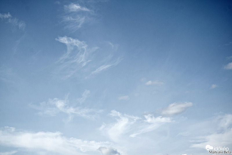 Felhők 1.0