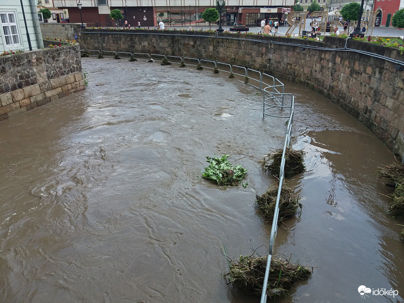 Eger-patak áradása