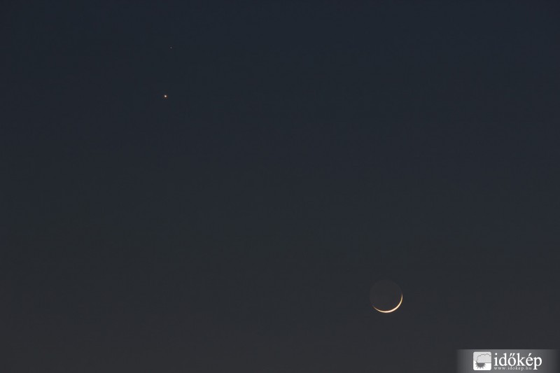 Mars, Vénusz, Hold