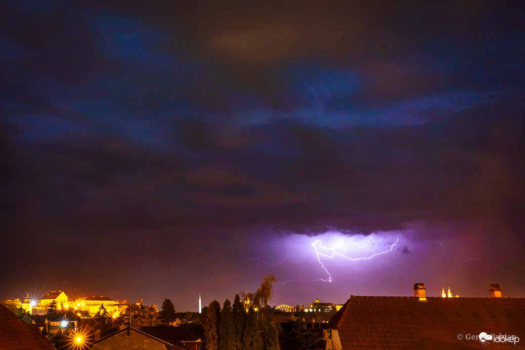 Észlelési fényképek