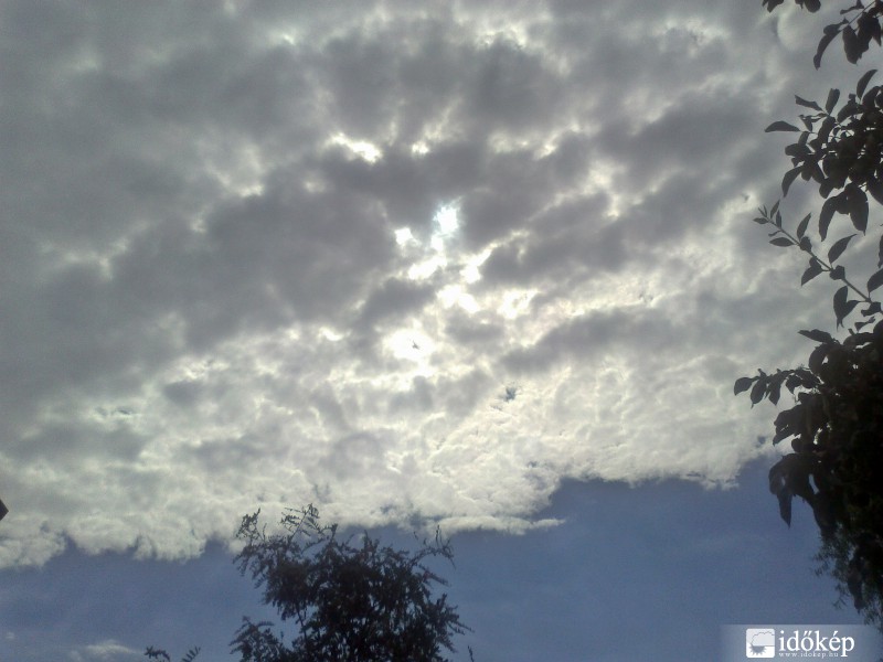 fehők jönnek....