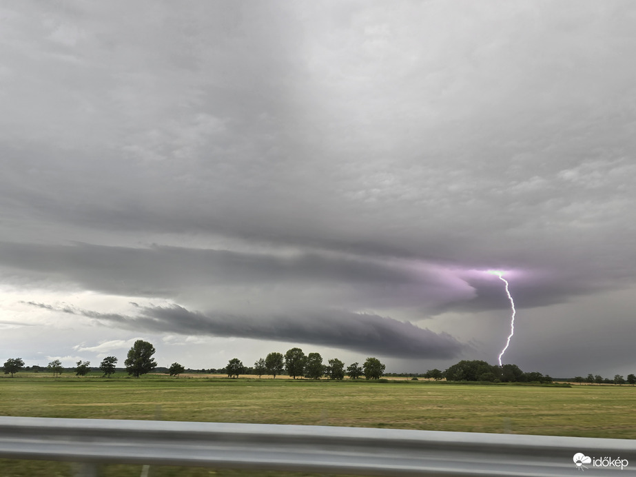 Észlelési fényképek