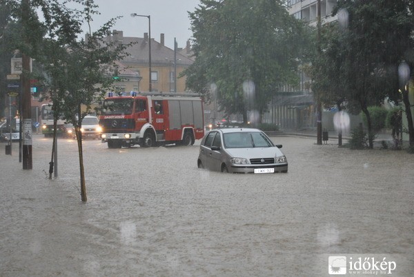 Esztergom belvárosa ma reggel (ATEK foto)