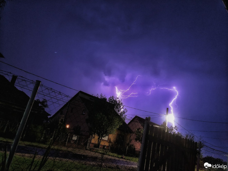 Észlelési fényképek