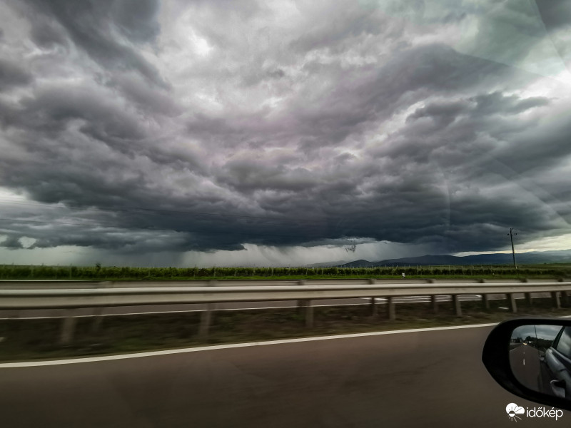 Gyöngyös közelében. 