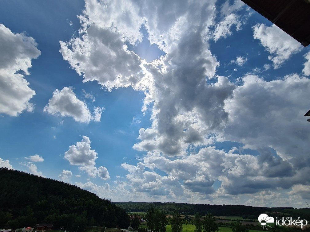 Észlelési fényképek