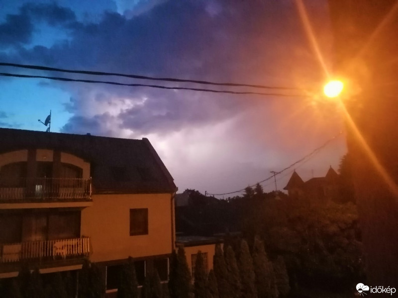 Észlelési fényképek