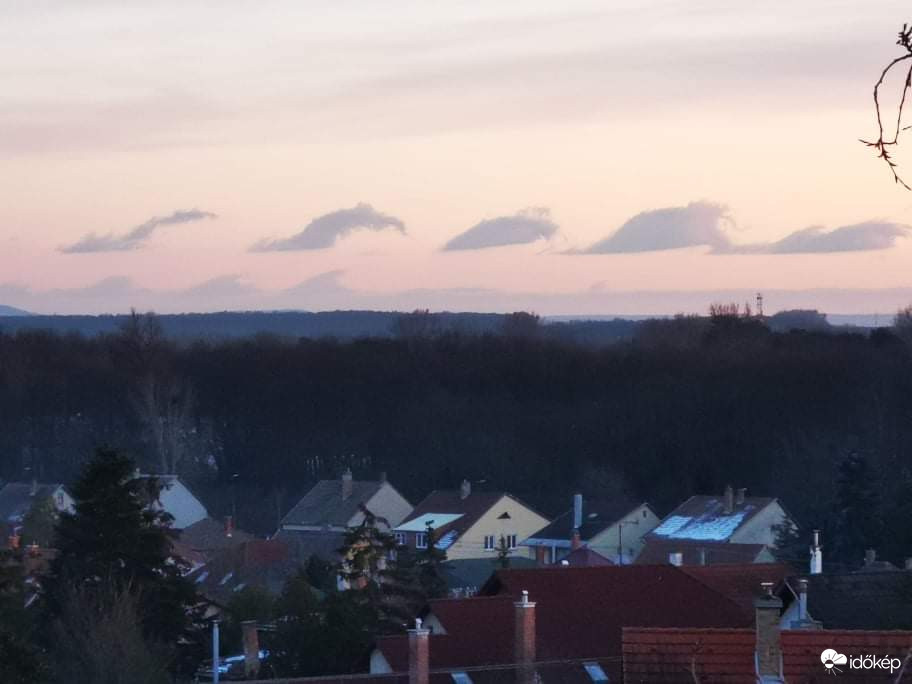 Kelvin-Helmholtz a Vértes északnyugati előterében