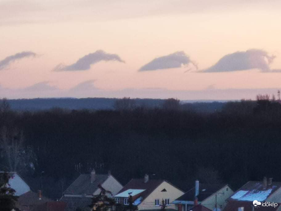 Kelvin-Helmholtz a Vértes északnyugati előterében