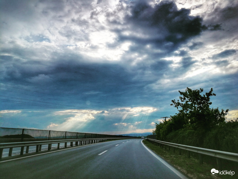 Kiderült hogy beborult 