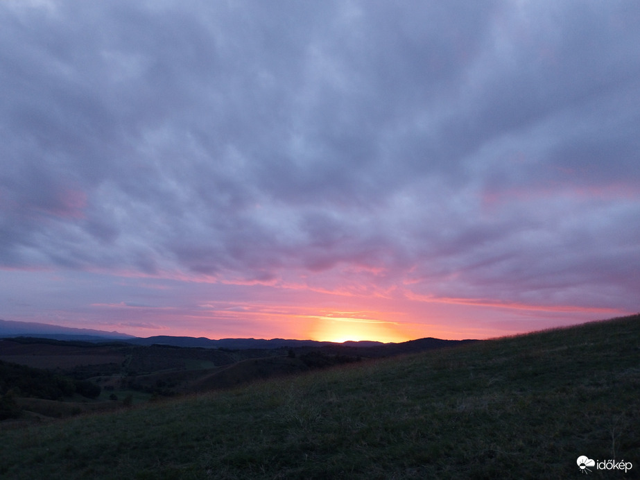 Leszáll az este Vajdavár-vidéken 