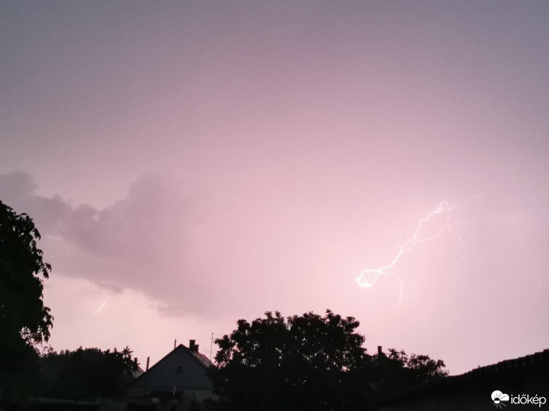 Észlelési fényképek