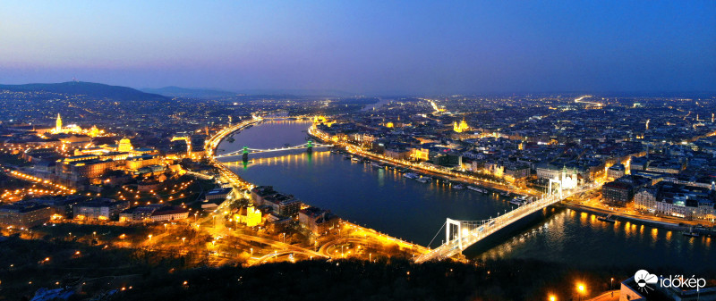 Budapest night - 2020 március 15-11