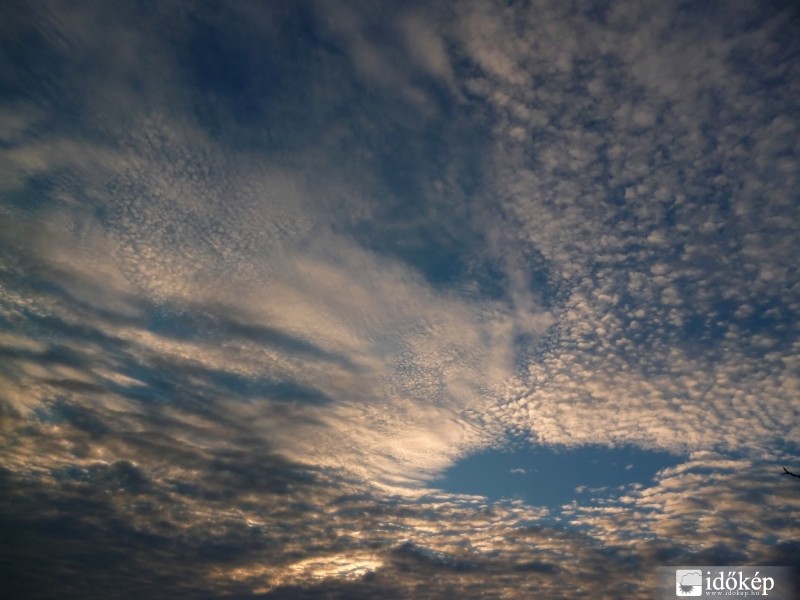 Gödöllő felett ma reggel