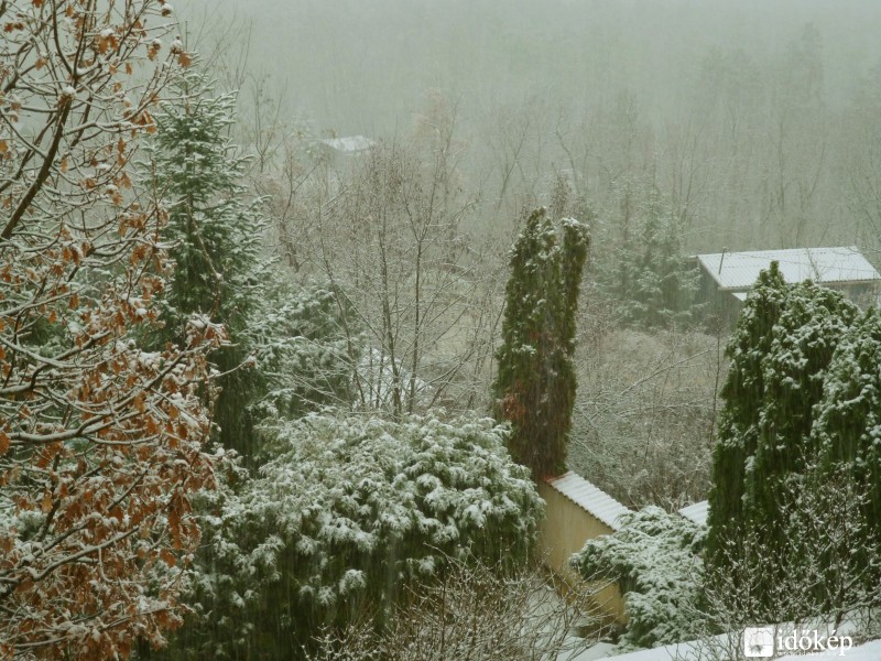 Idény első igazi havazása Gödöllőn