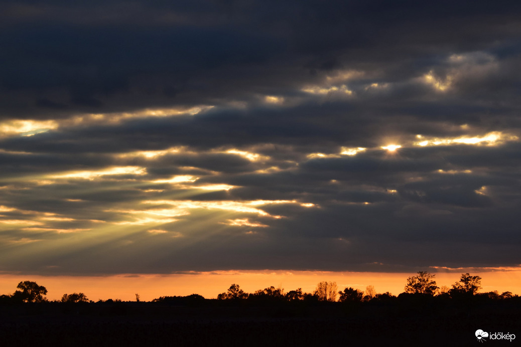 Napnyugta előtti percek