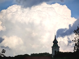 Habos felhők