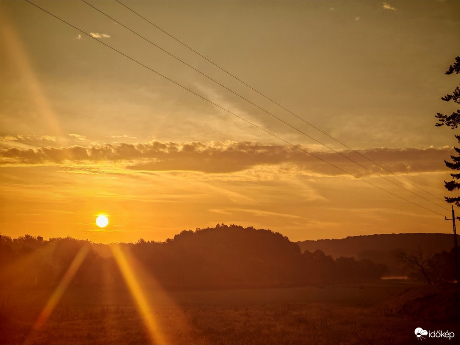 Reggeli napsütésben