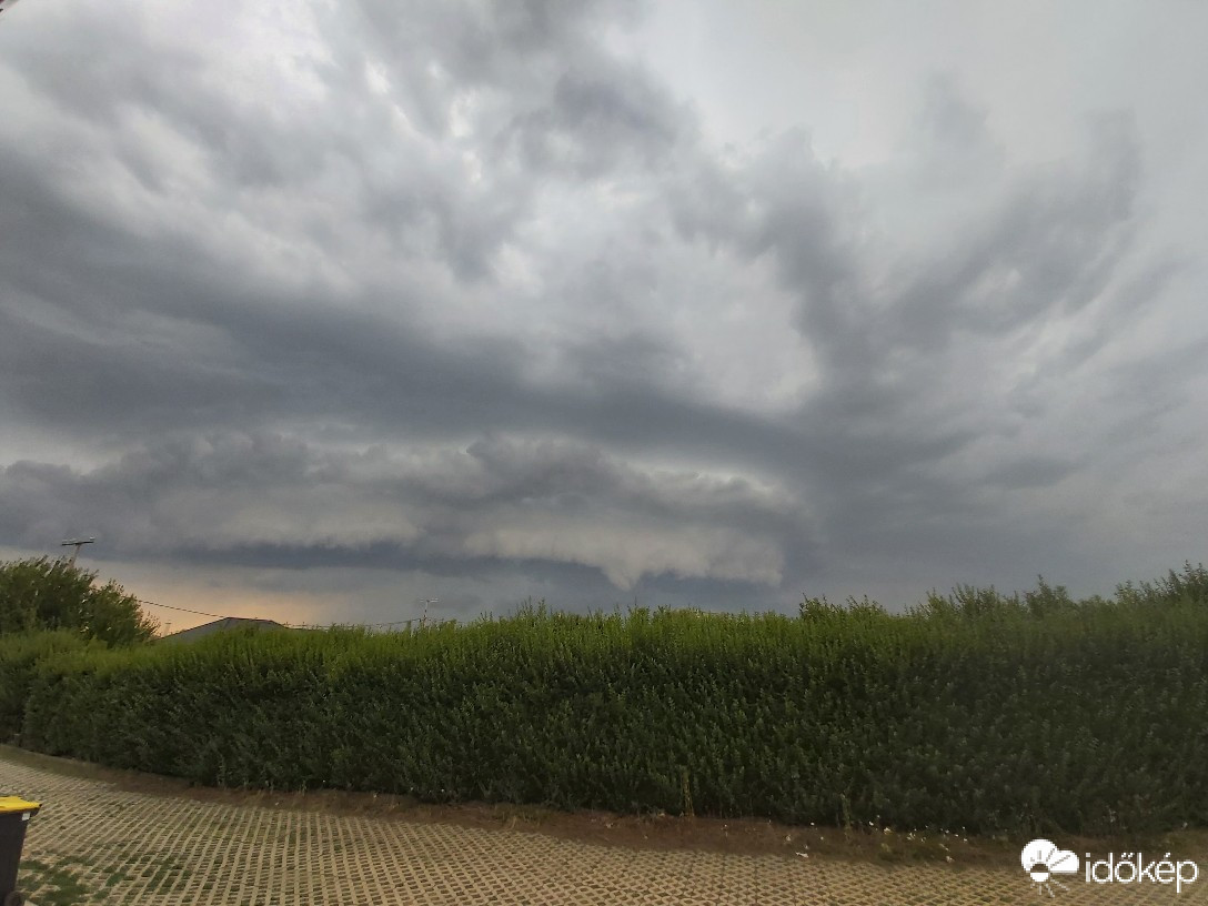 Észlelési fényképek