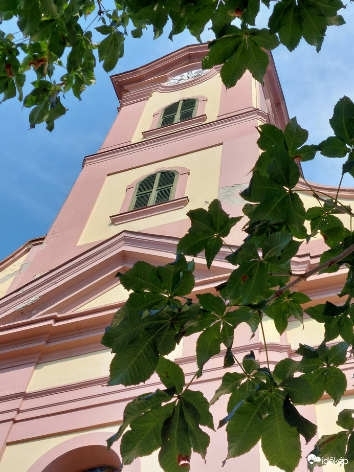 Igazi nyári idő, tiszta égbolt 