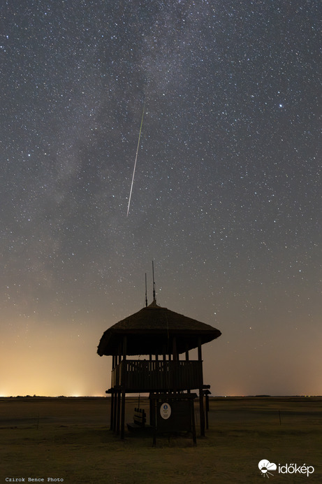 Meteor a tejút előtt