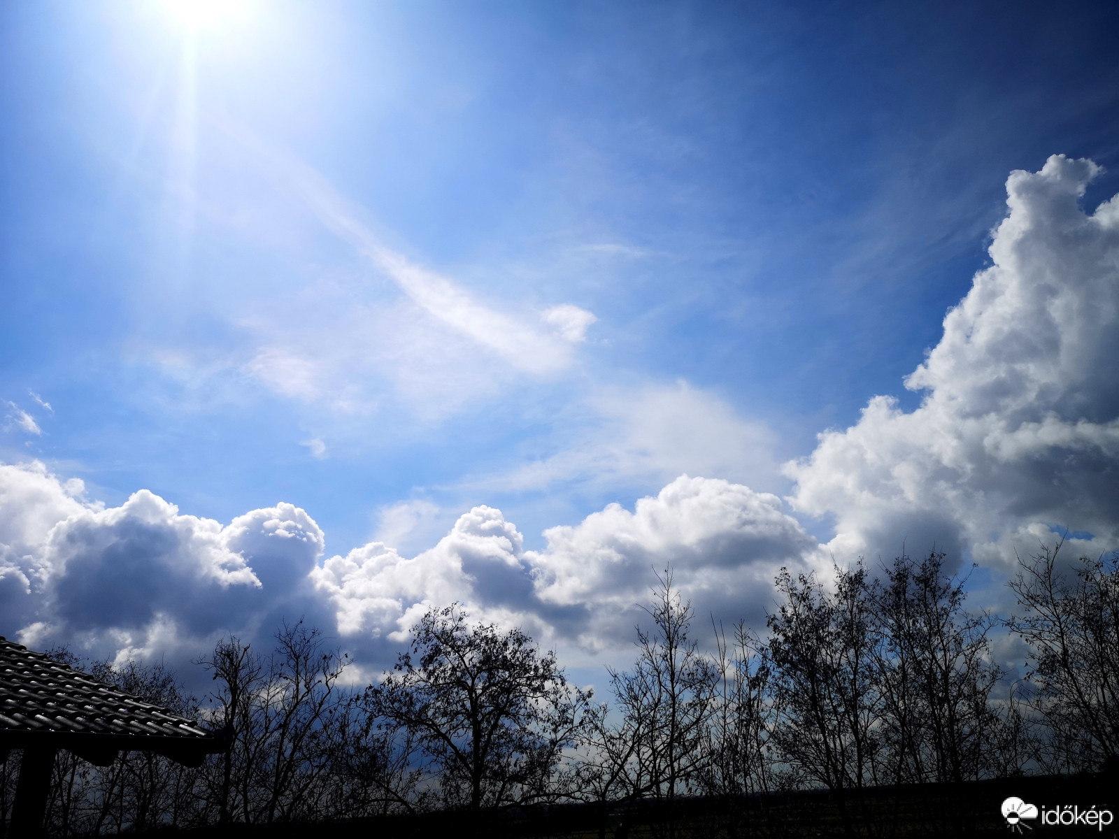 Észlelési fényképek