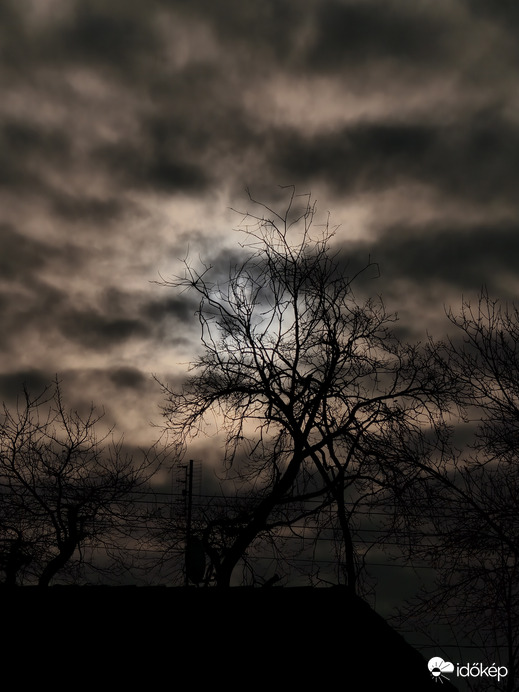 Elvileg napos időnk van