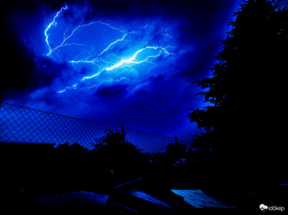 Észlelési fényképek