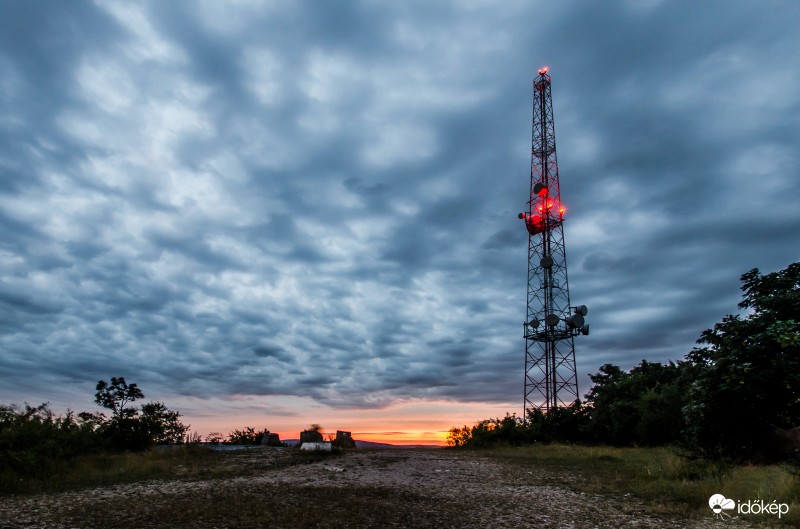 Kék és narancssárga