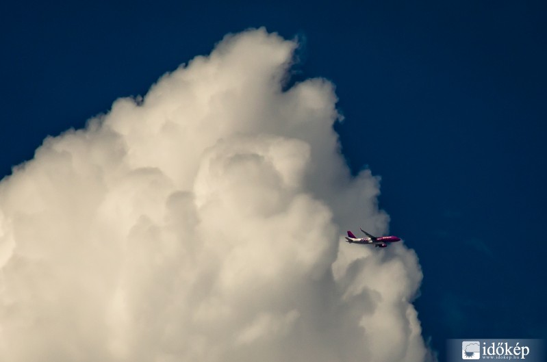 Felhővarázs repülővel