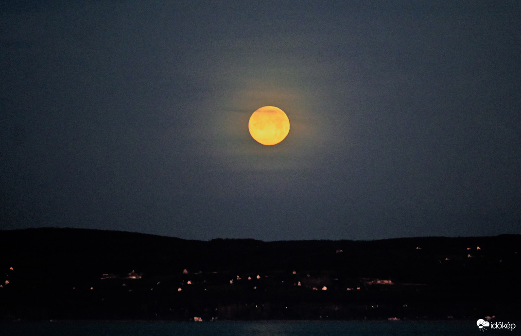 Balatonföldvár - holdlemente