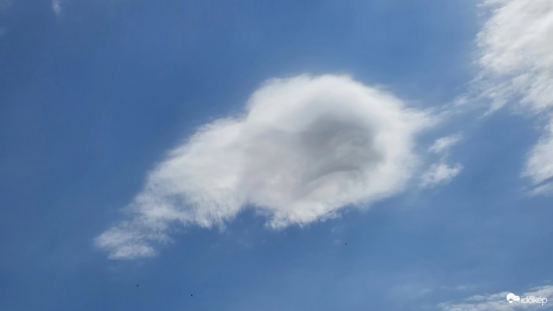 Altocumulus lenticularis