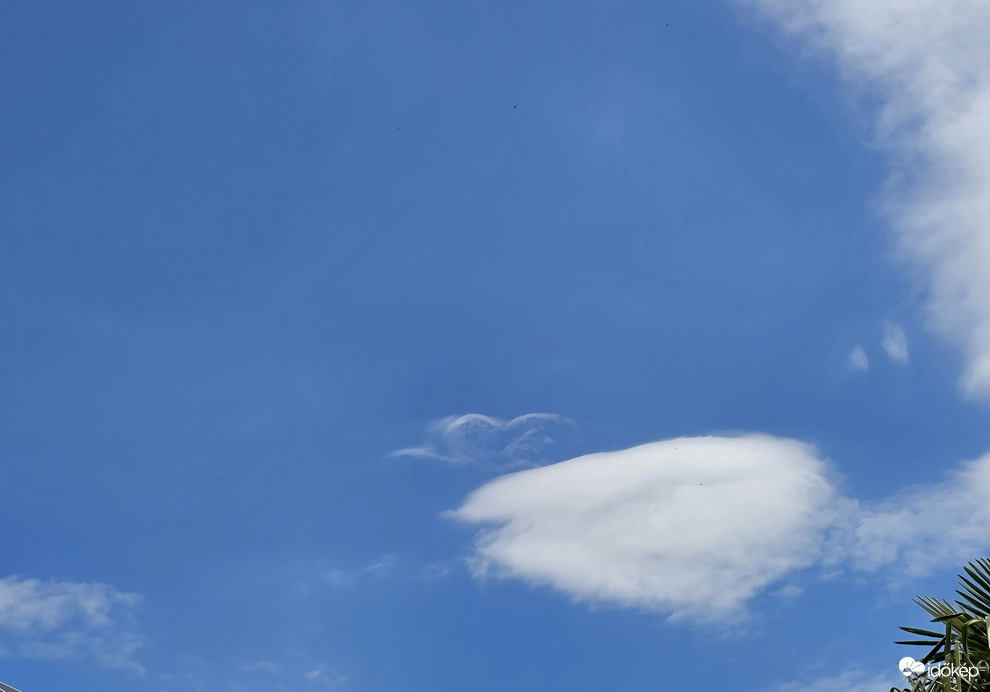 Altocumulus lenticularis