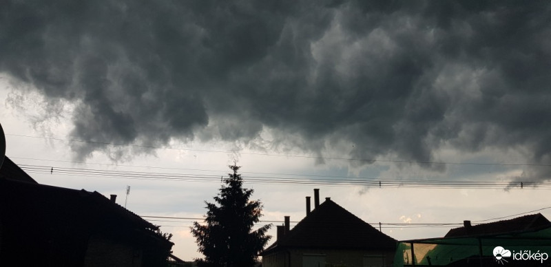 Észlelési fényképek