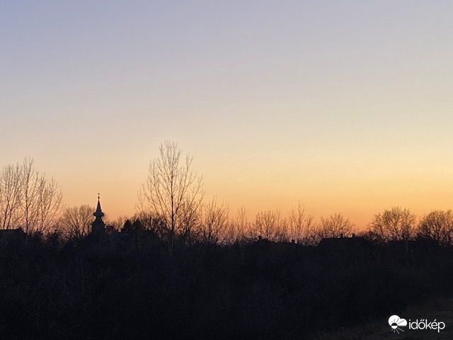 Esti szürkületben 