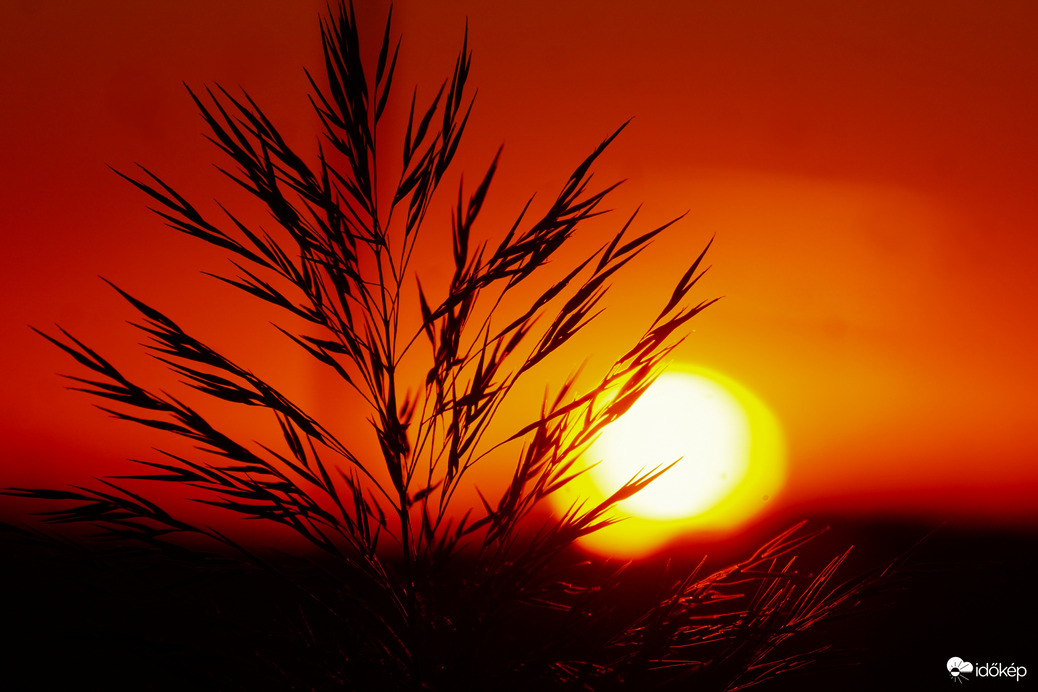 Idei első őszi naplemente