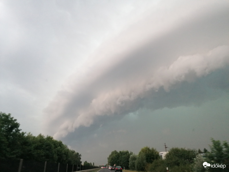 Vihar előtt Nyíregyháza 