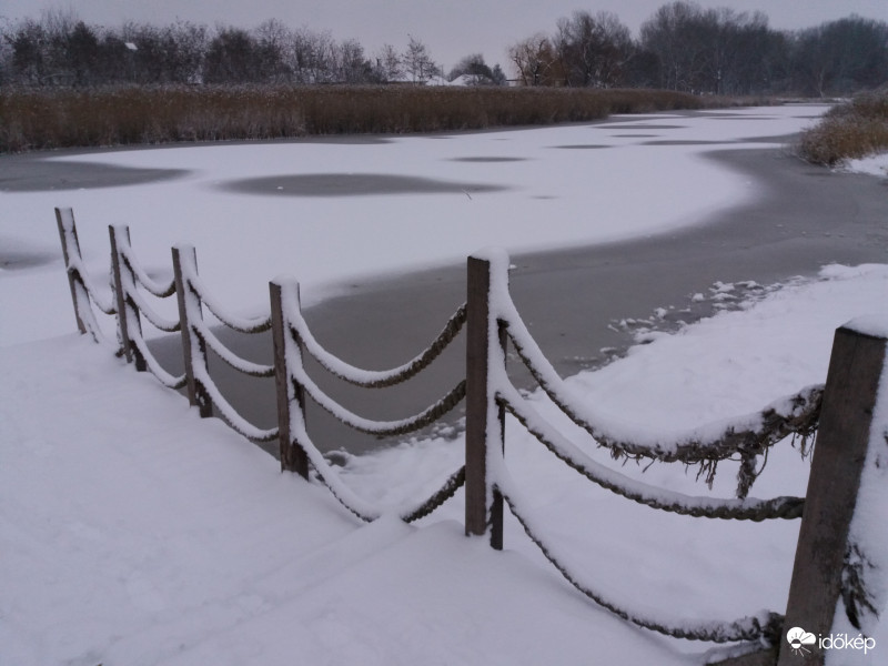 Hullámok a parton...