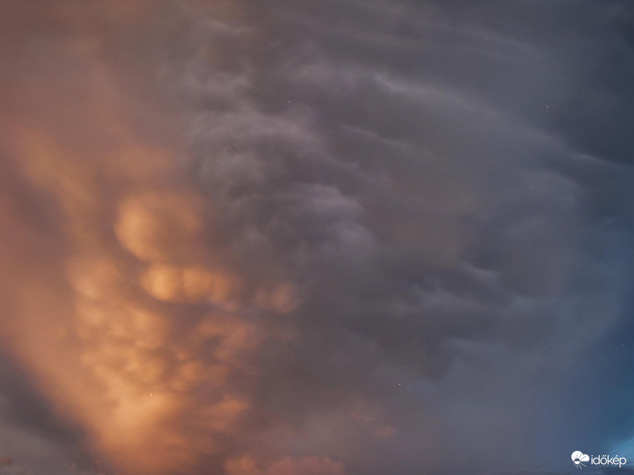 Mammák a naplementében