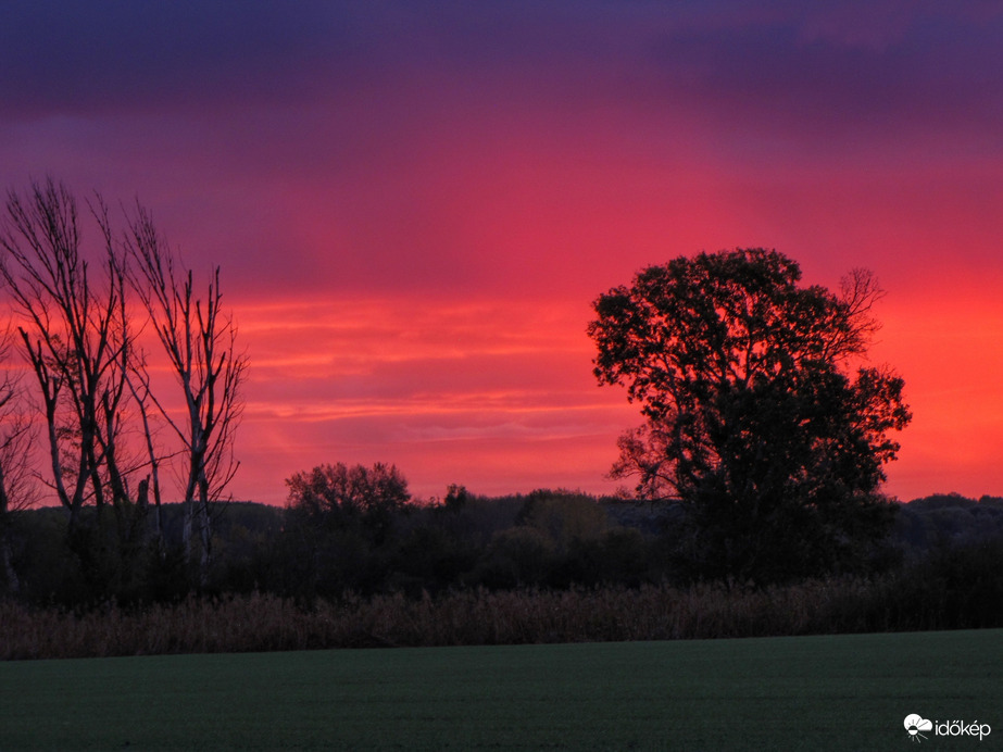 Színpompás novemberi indítás