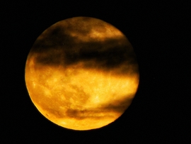 Az év első szigetközi teliholdja