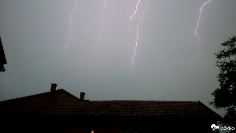 Észlelési fényképek