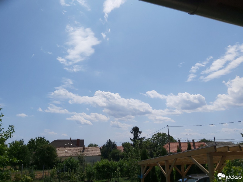 Észlelési fényképek