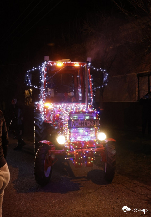 Mai Furtai traktoros felvonulás:) 3
