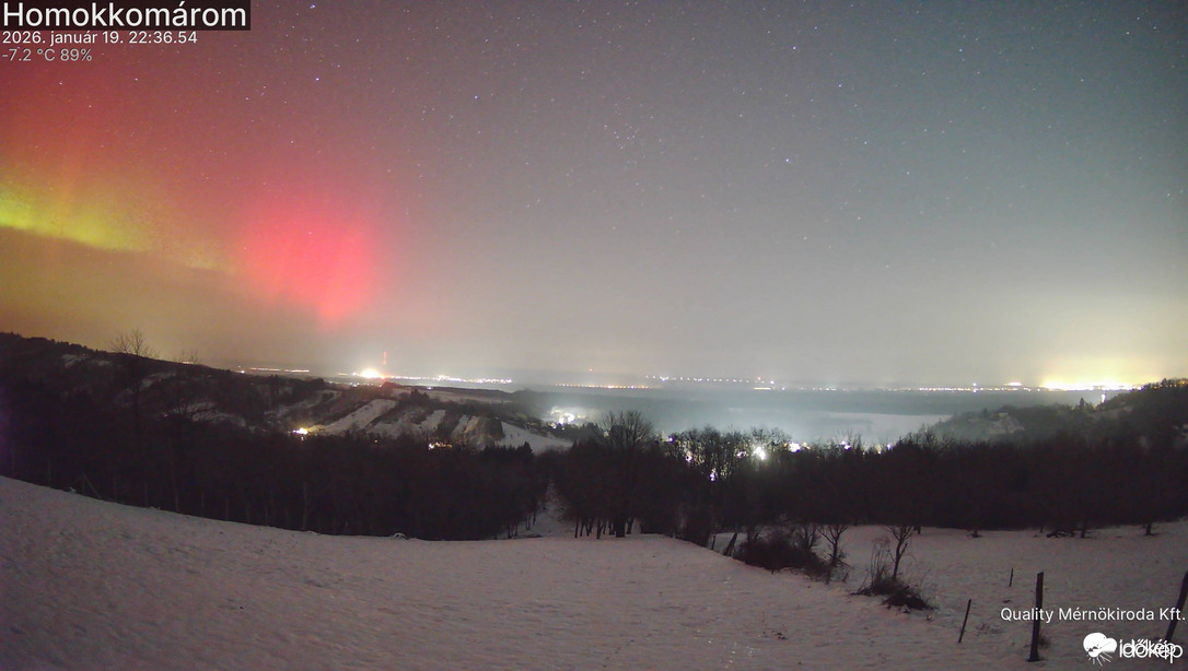 Sarki fény Homokkomárom felől