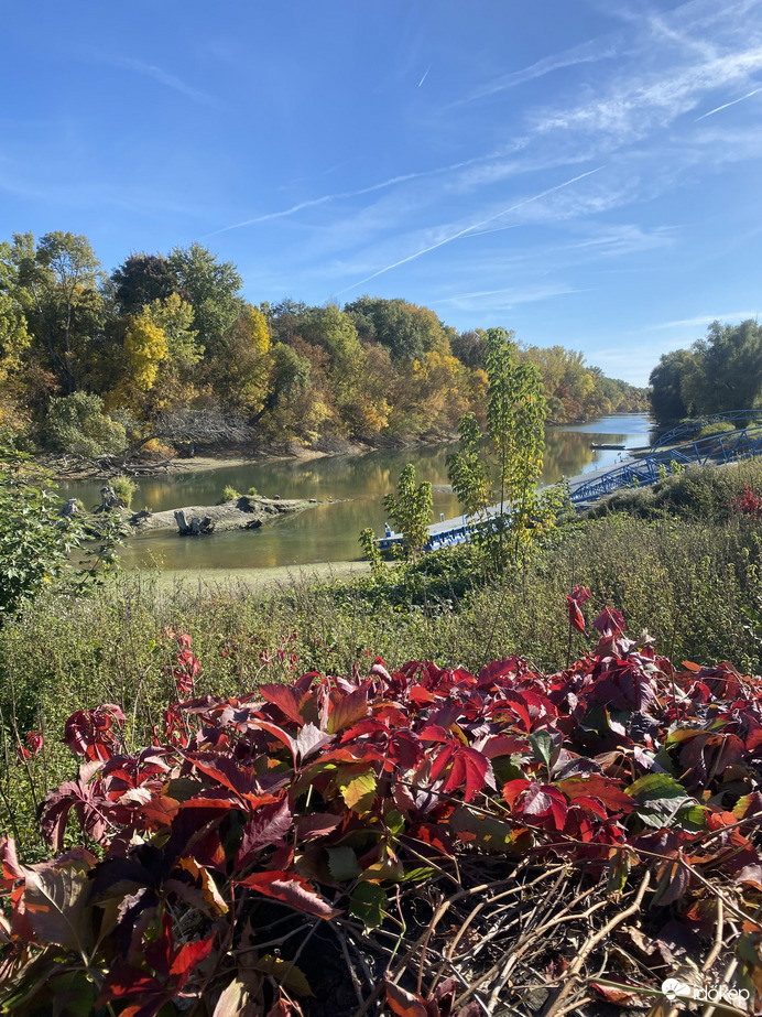 Még napos, de szeles idő