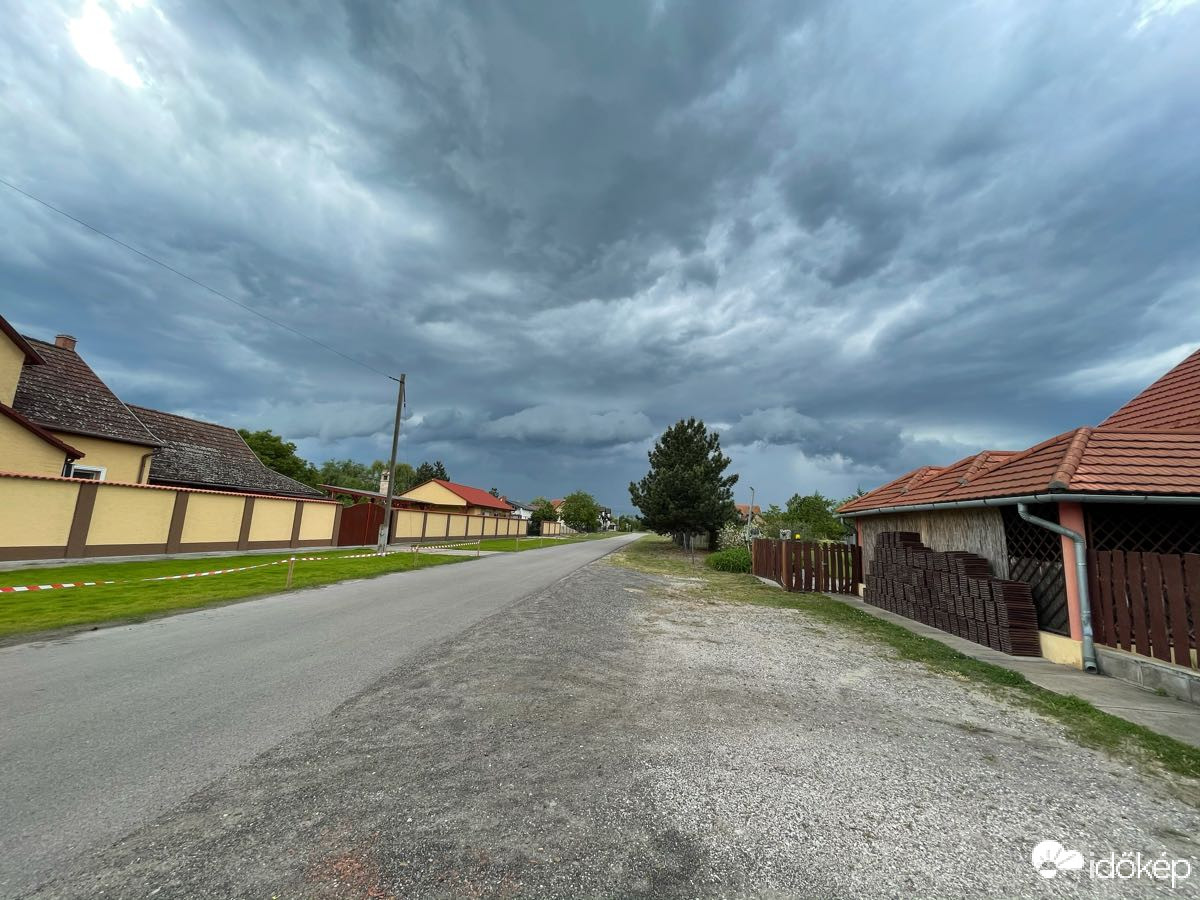 Észlelési fényképek