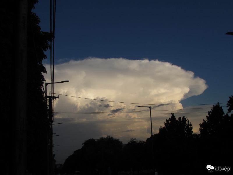 ma este Szekszárd felett