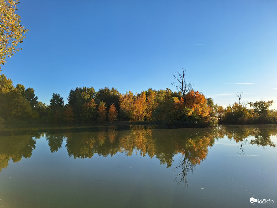 Ősz a tónál