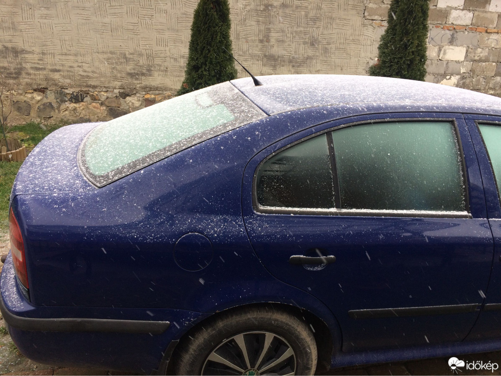 Észlelési fényképek